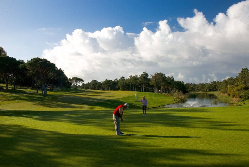 vilamoura golf course quinta do lago with golfers playing