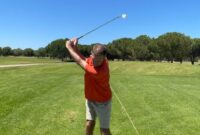 A quick exercise that will quiet your mind, and improve your swing technique at the same time