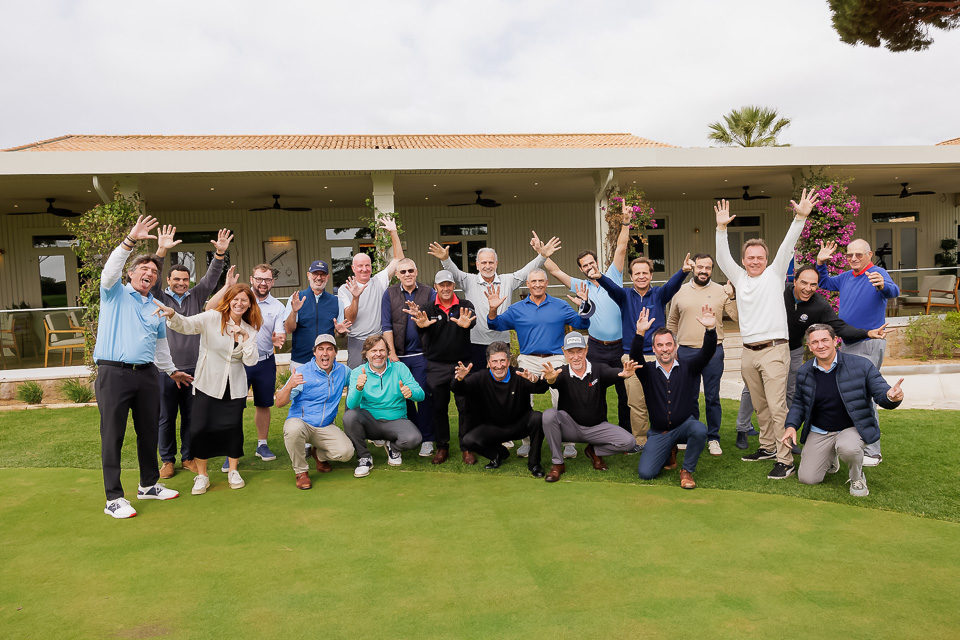 All Pro-Am team participants pictured after the event